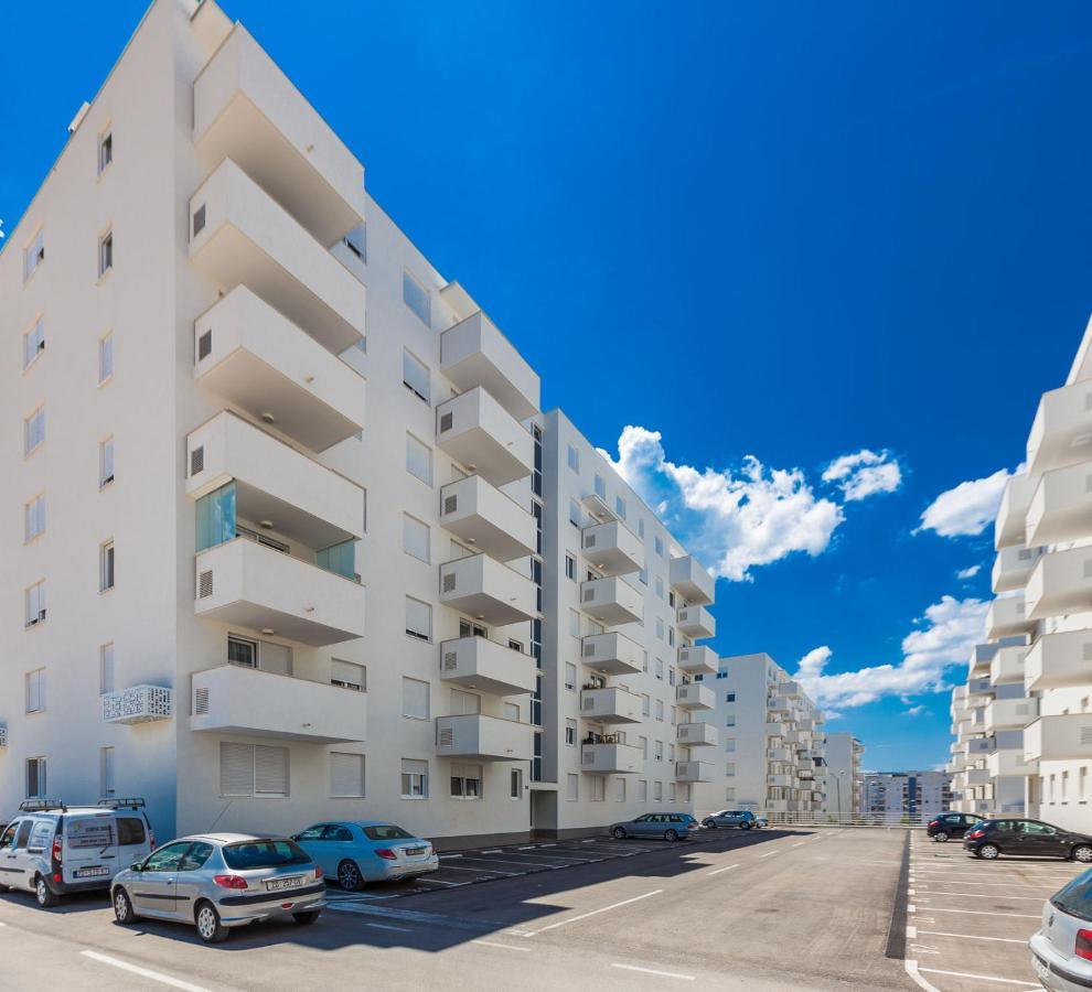 Tanja Modern Apartment With Balcony And Parking Garage Zadar Exterior foto